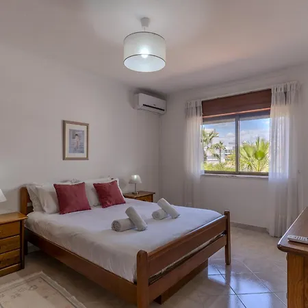 #345 Ac & Garage Lejlighed Albufeira