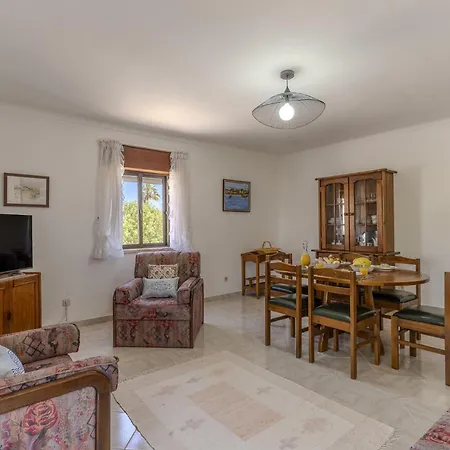 #345 Ac & Garage Lejlighed Albufeira